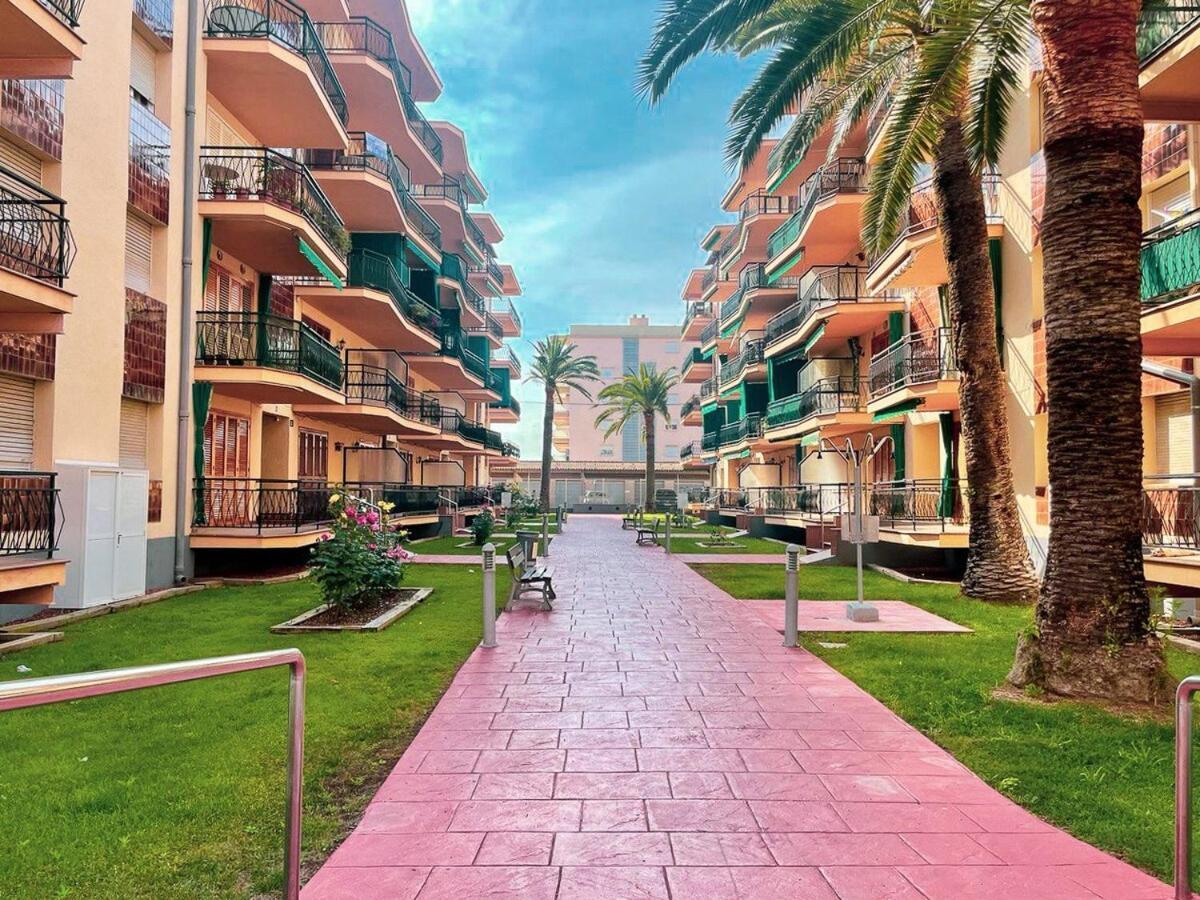 Palm Beach By Unik Tarragona La Pineda Exterior foto